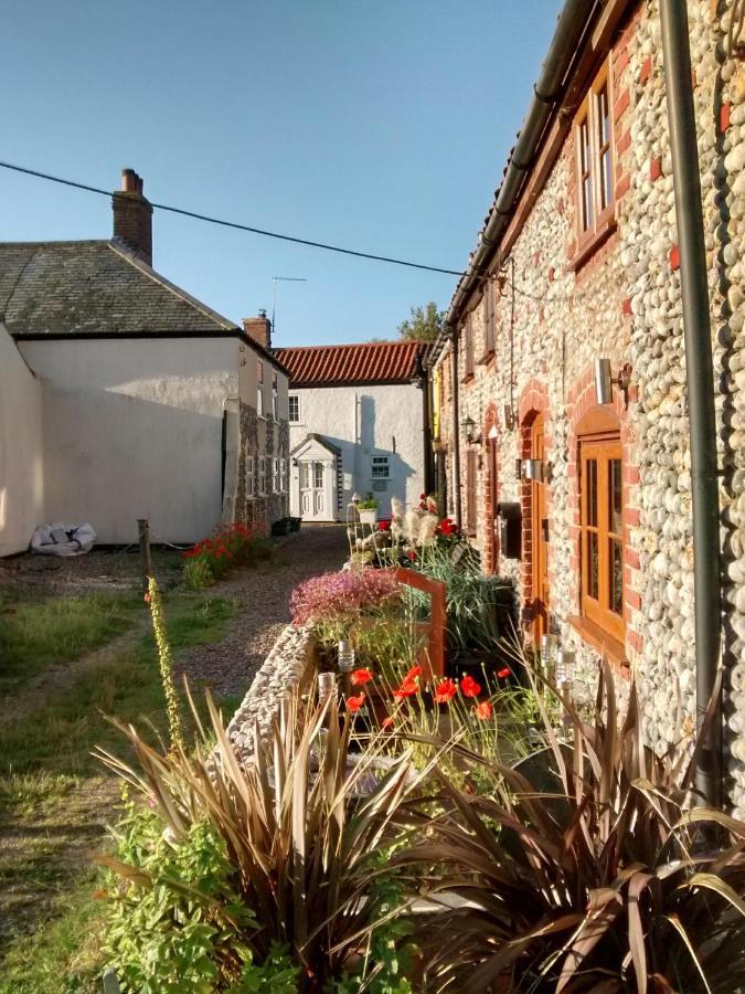 Mermaid Cottage, Historic House By The Sea Hemsby Exteriör bild